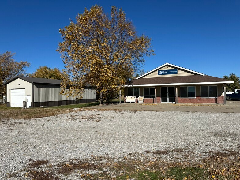 More Photos Of 2213 229th Pl, Ames Office For Lease