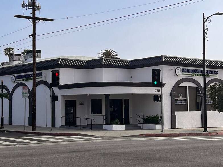 More Photos Of 17745 Chatsworth St, Granada Hills Medical For Lease