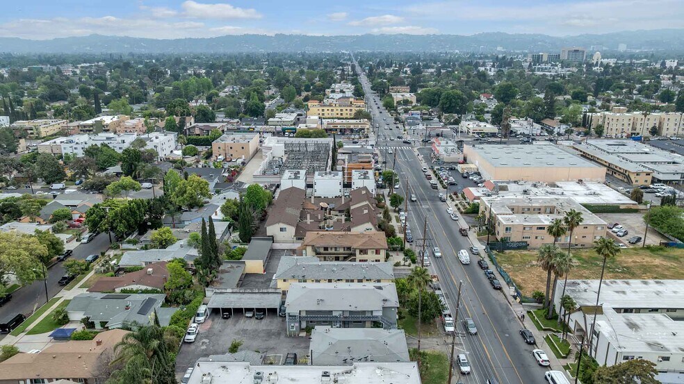 More Photos Of 6860-6870 Hazeltine Ave, Van Nuys Apartments For Sale
