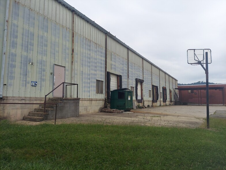 More Photos Of 1 Balcrank Way, Weaverville Warehouse For Lease