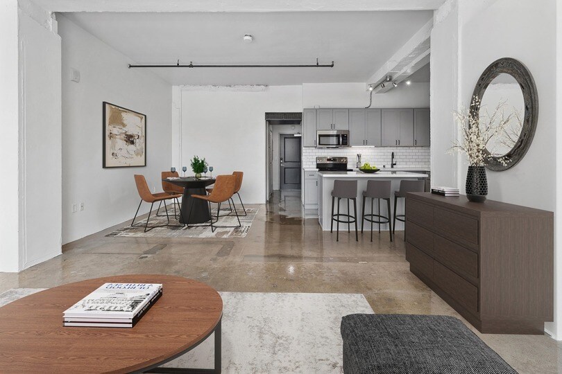 More Photos Of 1007 5th Ave, San Diego Apartments For Lease