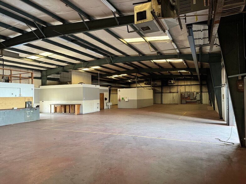 More Photos Of 1143 Airport Rd, Shelby Industrial For Lease