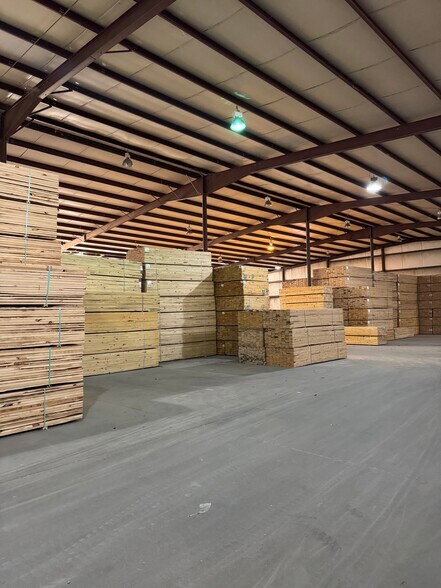 More Photos Of 700 Industrial Park Dr, Selmer Manufacturing For Sale