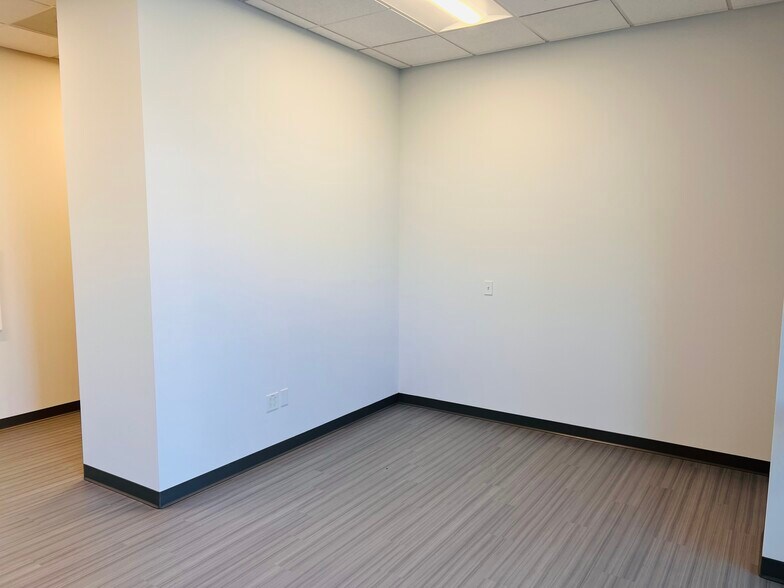 More Photos Of 2070 W 11th St, Upland Warehouse For Lease