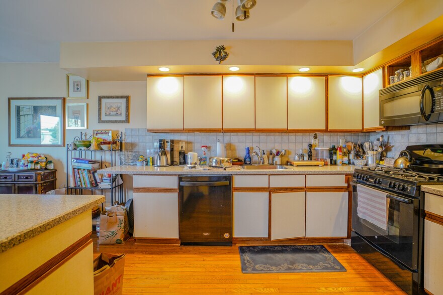 More Photos Of 610 S Cedar Ln, Upper Darby Office Residential For Sale