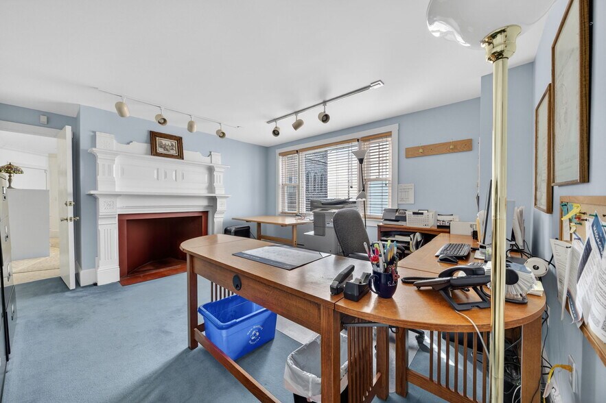 More Photos Of 446 County St, New Bedford Office For Sale