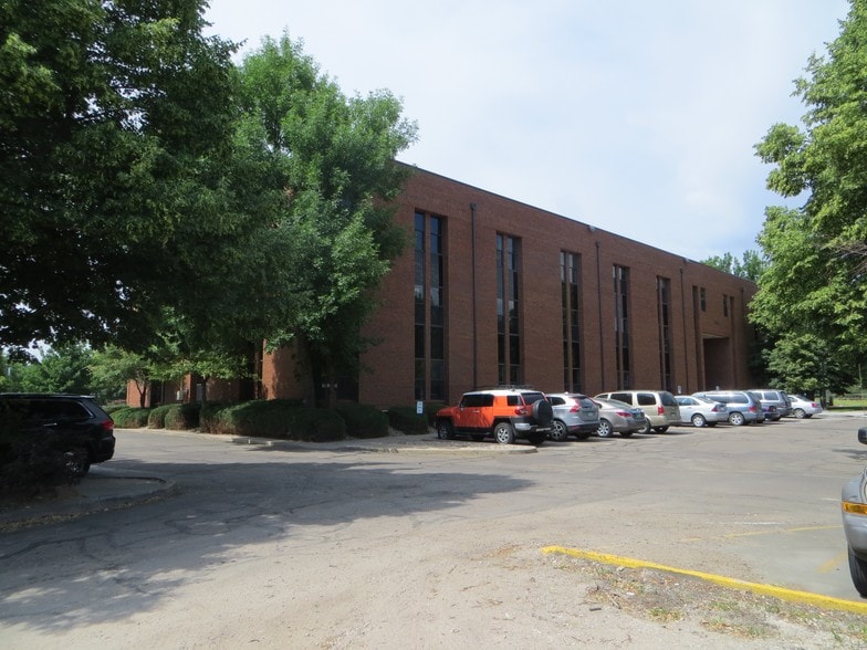 More Photos Of 2850 McClelland Dr, Fort Collins Office For Lease