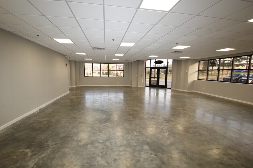 More Photos Of 2302 Turnpike St, North Andover General Retail For Sale