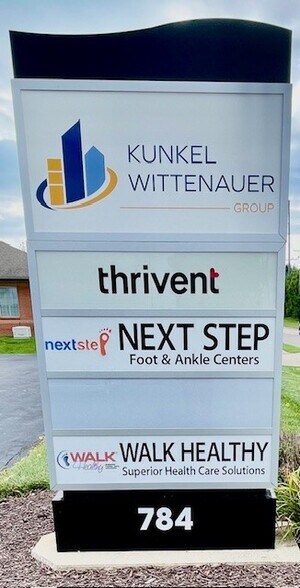 More Photos Of 784 Wall St, O'Fallon Office For Sale