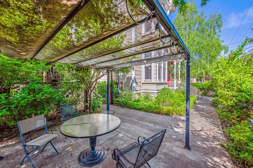 More Photos Of 1645 Main St, Napa Apartments For Sale