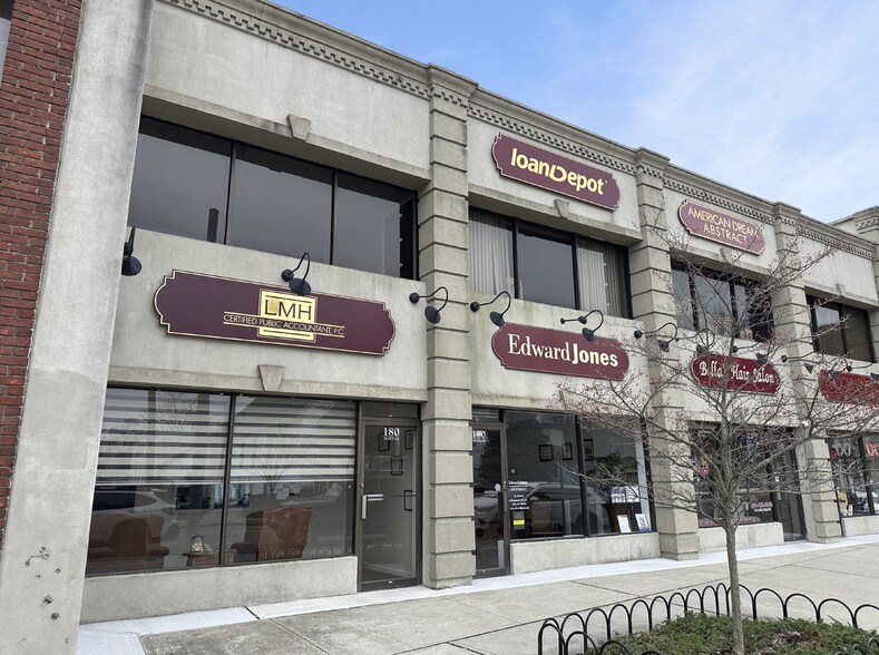 Primary Photo Of 180 E Main St, Patchogue Office For Lease