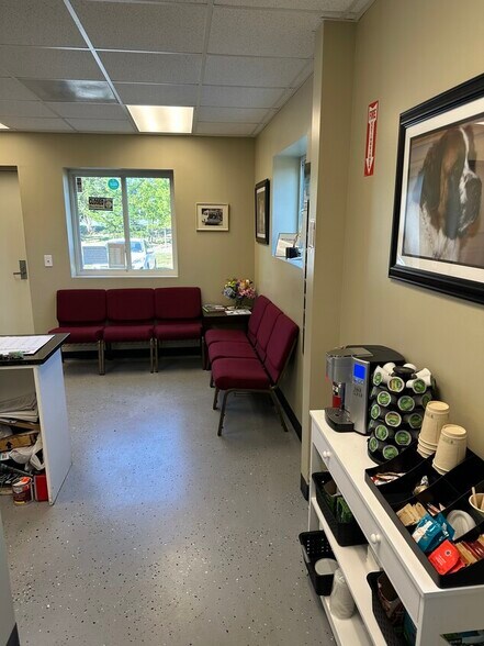 More Photos Of 5721 Wellington Rd, Gainesville Service For Sale