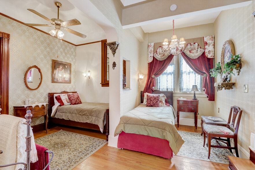 More Photos Of 3209 W Wells St, Milwaukee Hospitality For Sale