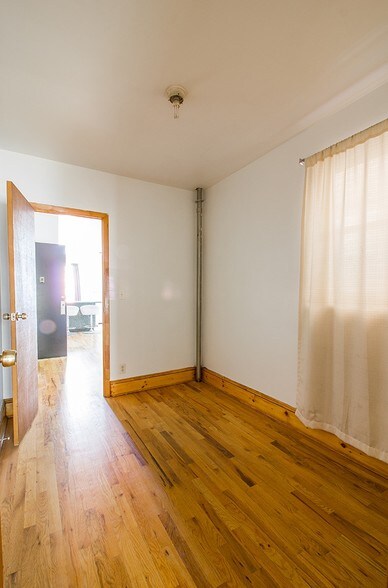 More Photos Of 435 Dekalb Ave, Brooklyn Apartments For Sale