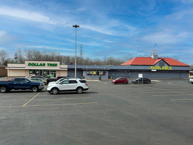 More Photos Of 806-812 Shoppers Ln, Kalamazoo Freestanding For Sale