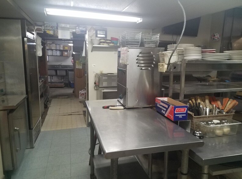 More Photos Of 6418 Chambersburg Rd, Fayetteville Restaurant For Sale