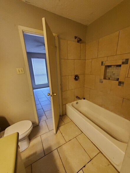 More Photos Of , Baton Rouge Multifamily For Sale