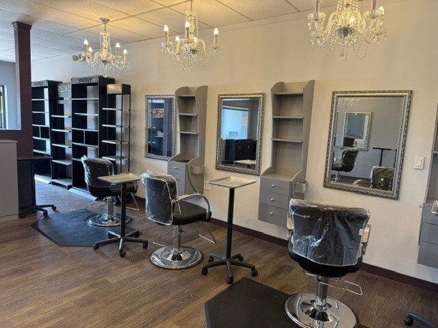 More Photos Of 55 Sound Ave, Mattituck General Retail For Lease