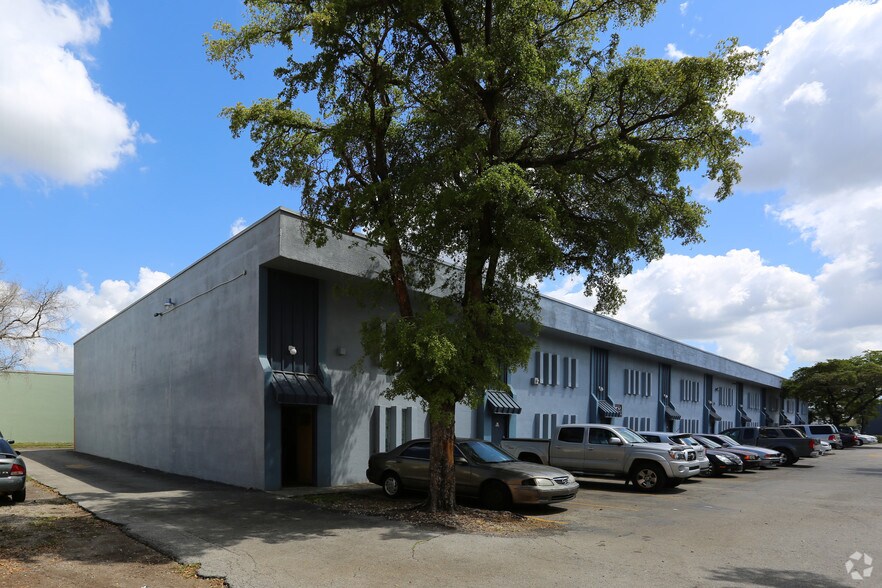 More Photos Of 12300-12316 SW 131st Ave, Miami Warehouse For Lease