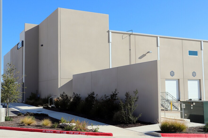 More Photos Of Heatherwilde and SH 45, Pflugerville Unknown For Lease