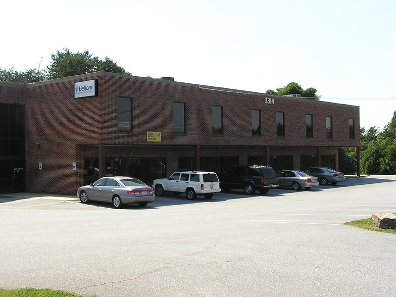 More Photos Of 3314 16th Ave SE, Conover Office For Sale