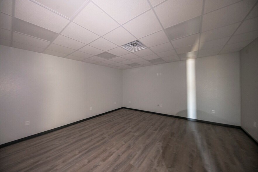 More Photos Of 14661 W I-20, Odessa Warehouse For Lease