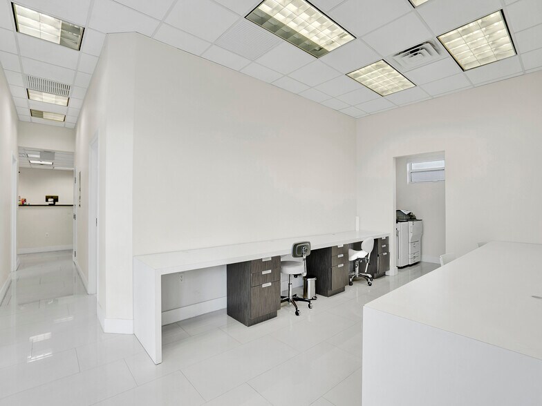 More Photos Of 1675 SW 27th Ave, Miami Medical For Sale