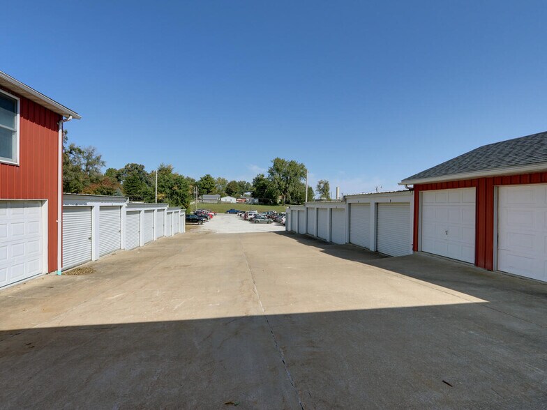 More Photos Of 2627 Cedar St, Quincy Warehouse For Sale