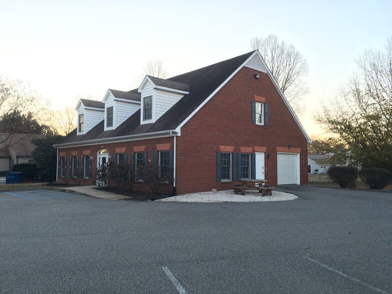 More Photos Of 700 Mobjack Pl, Newport News Office For Sale