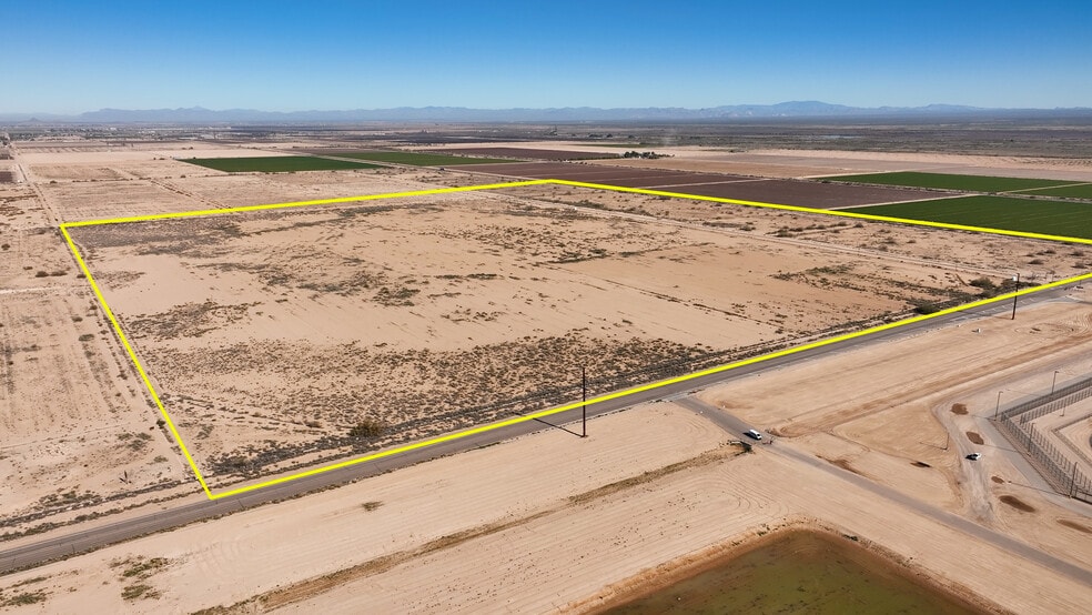 Primary Photo Of NW Hwy 87 & Hanna Rd @ Hanna Rd, Eloy Land For Sale
