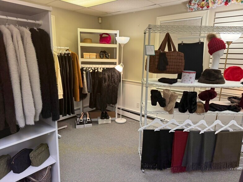 More Photos Of 23 Sandwich St, Plymouth Freestanding For Lease