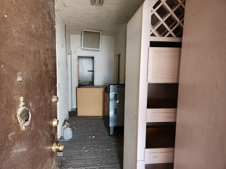 More Photos Of 3010 Shedd Rd, Eloy Office For Sale