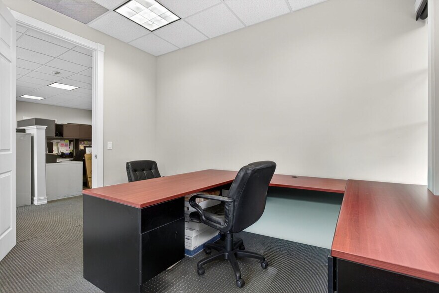 More Photos Of 5521 N University Dr, Coral Springs Office For Sale