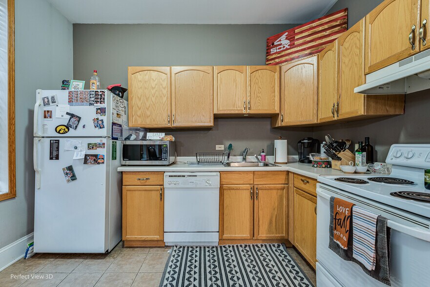 More Photos Of 1956 Ridge Rd, Homewood Storefront Retail Residential For Lease