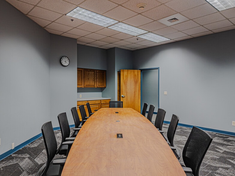 More Photos Of 186 Commerce Dr, LaGrange Industrial For Sale