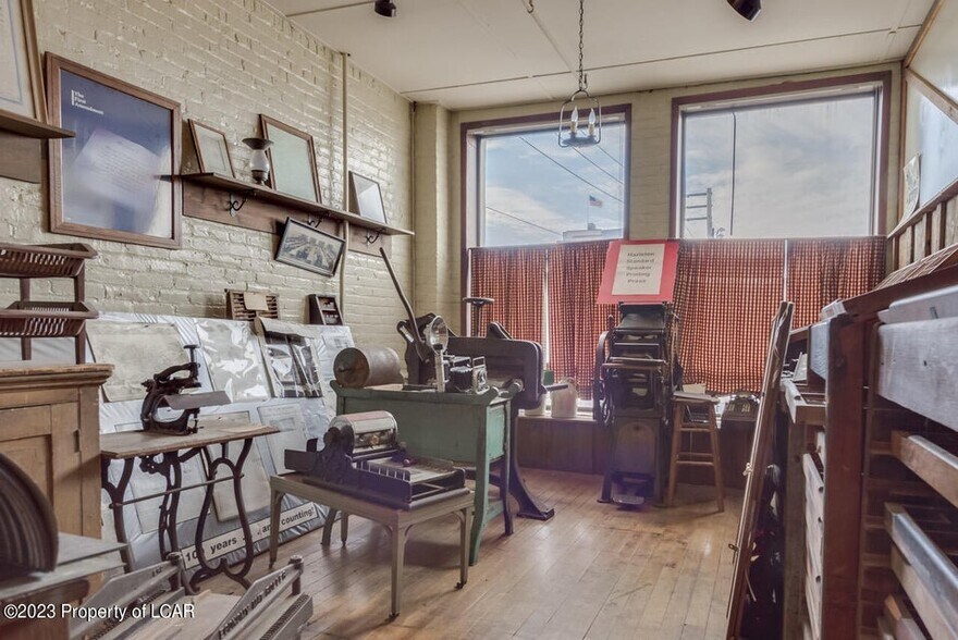 More Photos Of 21 N Wyoming St, Hazleton Movie Radio TVStudio For Sale