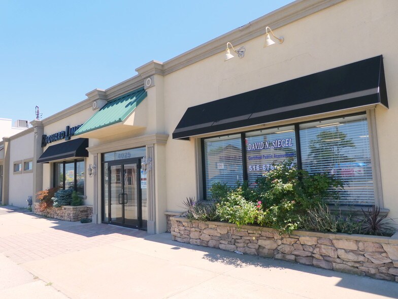 More Photos Of 4025 Austin Blvd, Island Park Freestanding For Lease