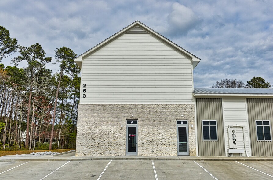 More Photos Of 263 Treeland Dr, Ladson Office For Lease