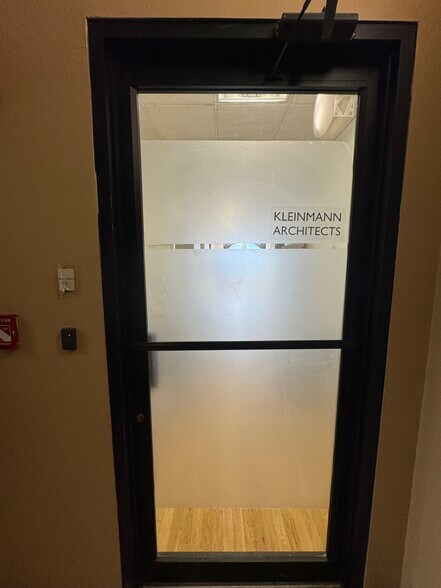 More Photos Of 412 Eighth Ave, New York Loft Creative Space For Lease