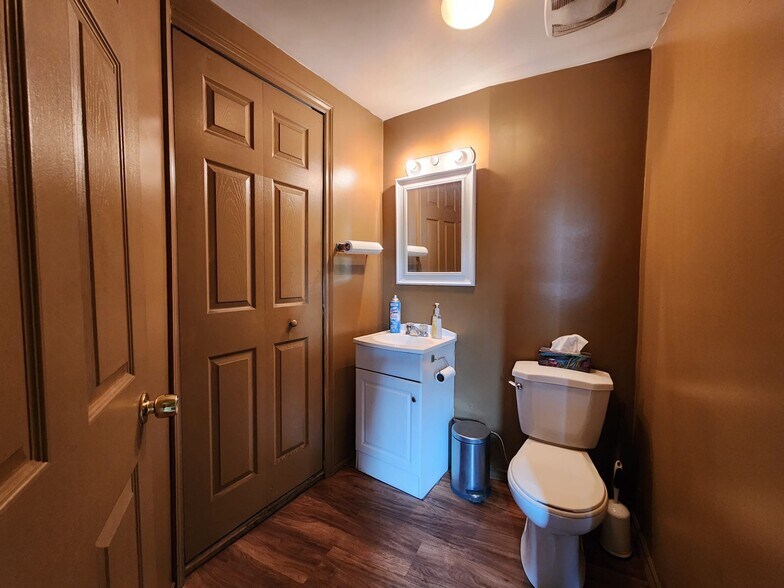 More Photos Of 208 Ridge Rd, Fort Erie Flex For Sale