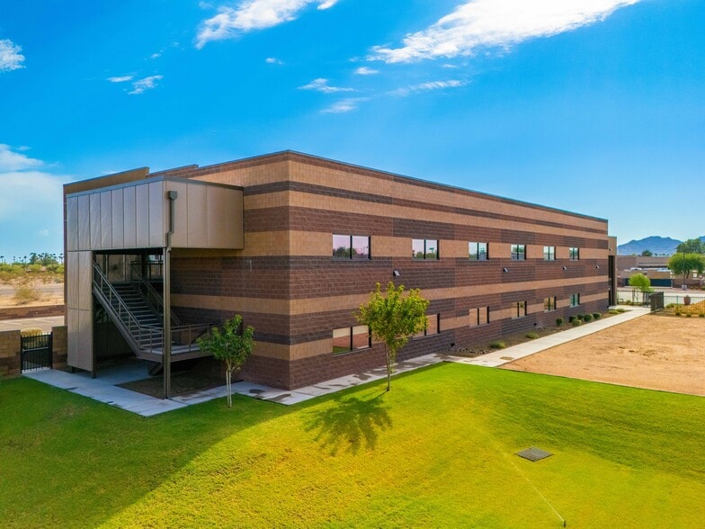 More Photos Of 8850 E Via de Ventura, Scottsdale Schools For Sale