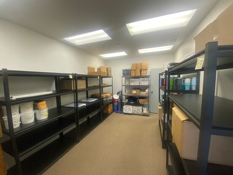 More Photos Of 2001 Saint Louis Ave, Fort Worth Warehouse For Lease