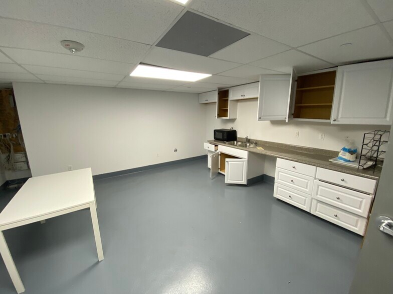 More Photos Of 1243 S Olive St, Los Angeles Apartments For Lease