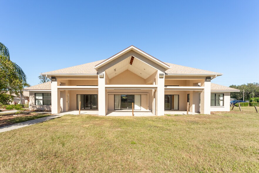 More Photos Of 37104 Clinton Ave, Dade City Office For Lease