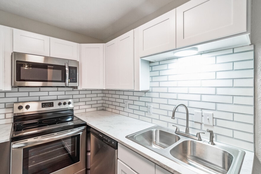 More Photos Of 117 Cedarwood Dr, Lebanon Apartments For Sale