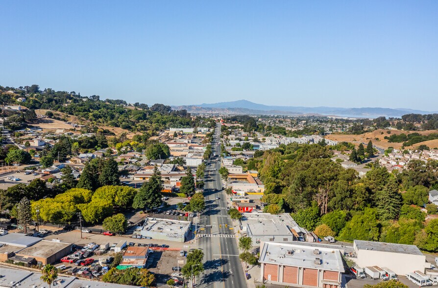 More Photos Of 4022 San Pablo Dam Rd, El Sobrante Storefront Retail Residential For Sale