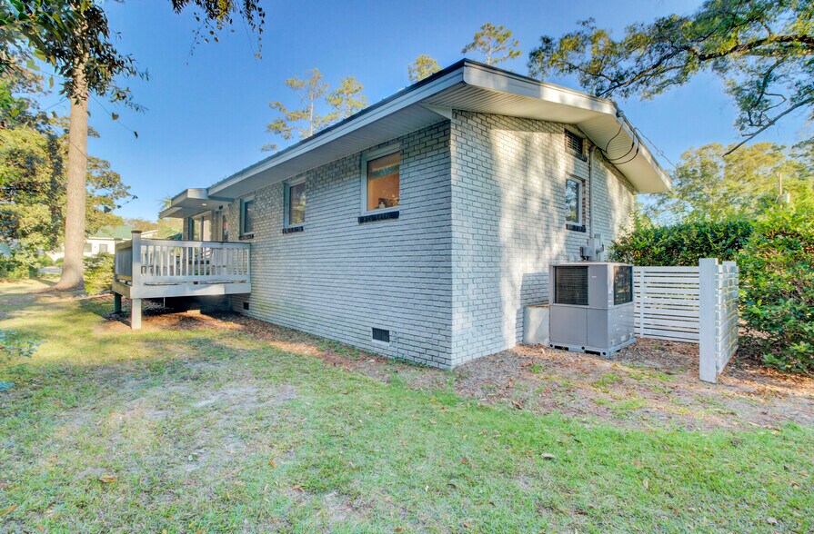 More Photos Of 314 W 4th North St, Summerville Office For Sale