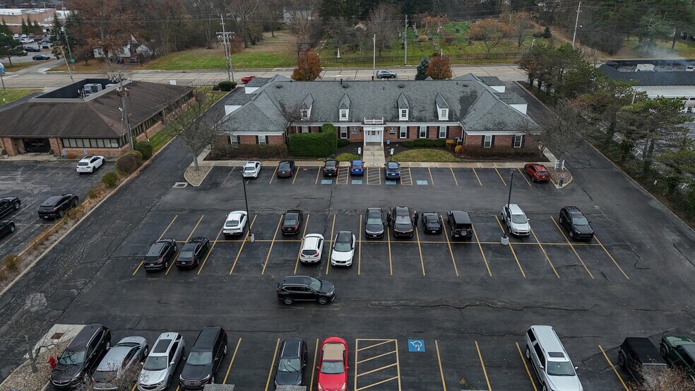 More Photos Of 6555 Wilson Mills Rd, Mayfield Village Unknown For Lease