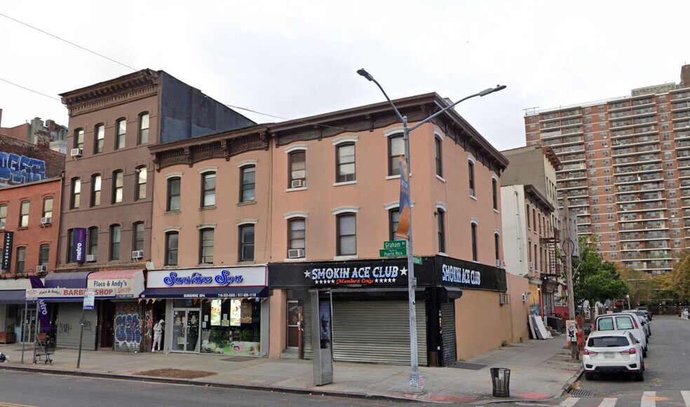 Primary Photo Of 101 Graham Ave, Brooklyn Restaurant For Sale