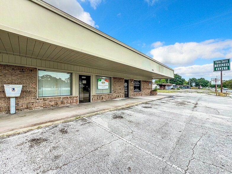 More Photos Of 2553-2565 Park Dr, Sanford Freestanding For Sale